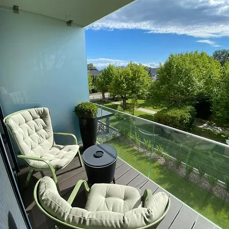 Bonnie-premium Lelle Waterfront Private בלטונללה