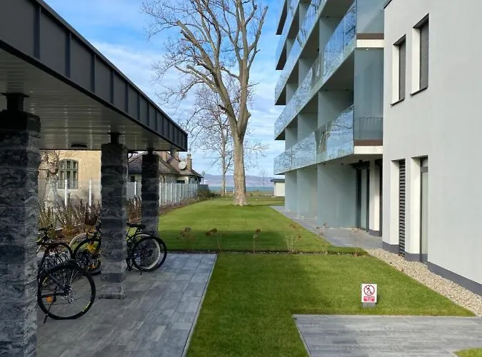 Διαμέρισμα Bonnie-premium Lelle Waterfront Private